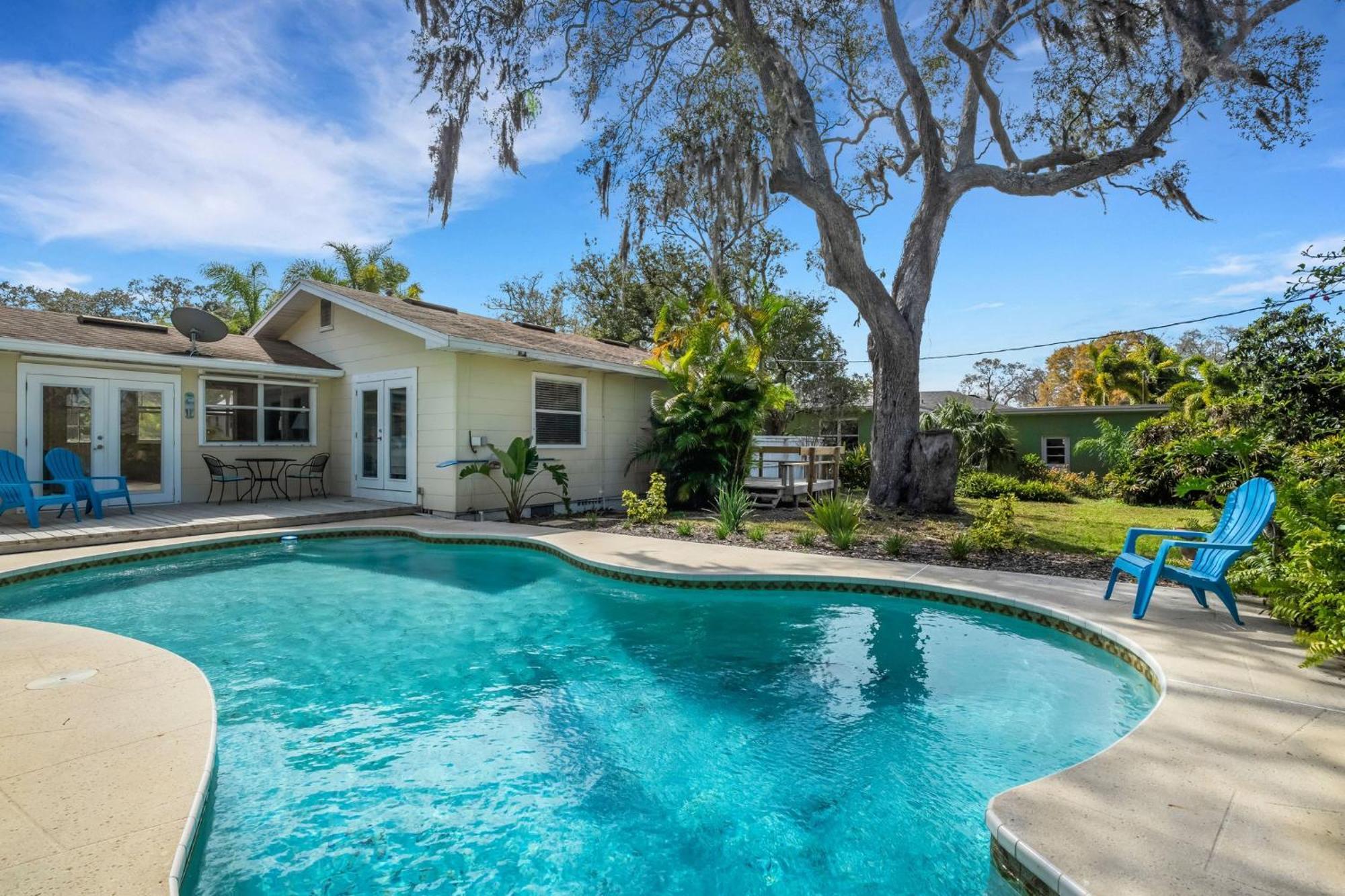 Sea Board Pool Home - Monthly Vacation Rental Clearwater Exterior photo